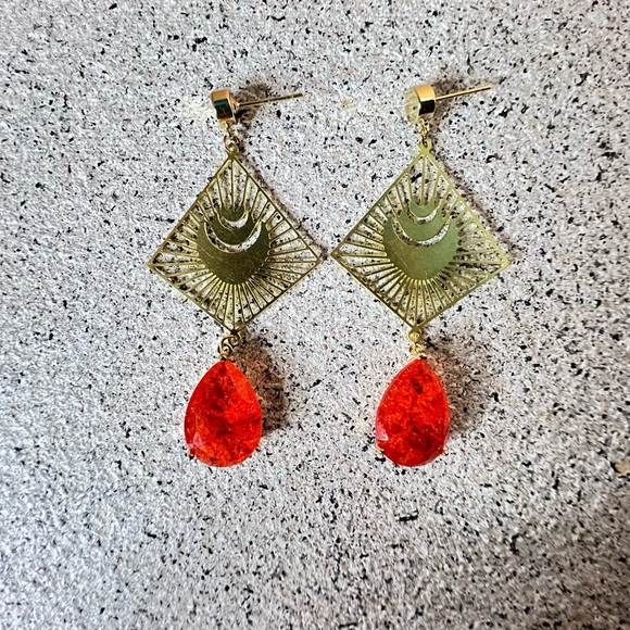 Delicate Statement Gold & Orange Dangle Earrings - Long Trendy Stylish Earrings - Picture 15 of 17